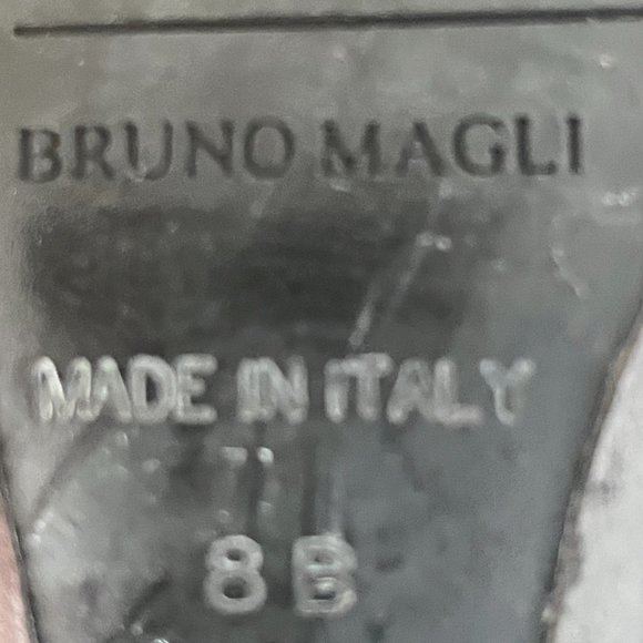 Vintage Bruno Magli Women's Black Leather and Suede Pumps Size 8 - Picture 8 of 8